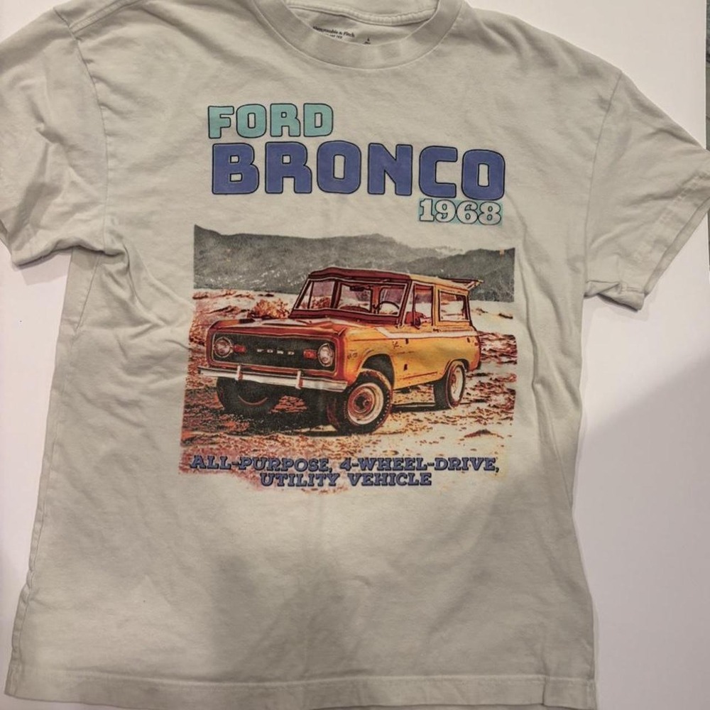 Abercrombie and fitch ford bronco graphic tee